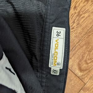 Volcom Chinos in black